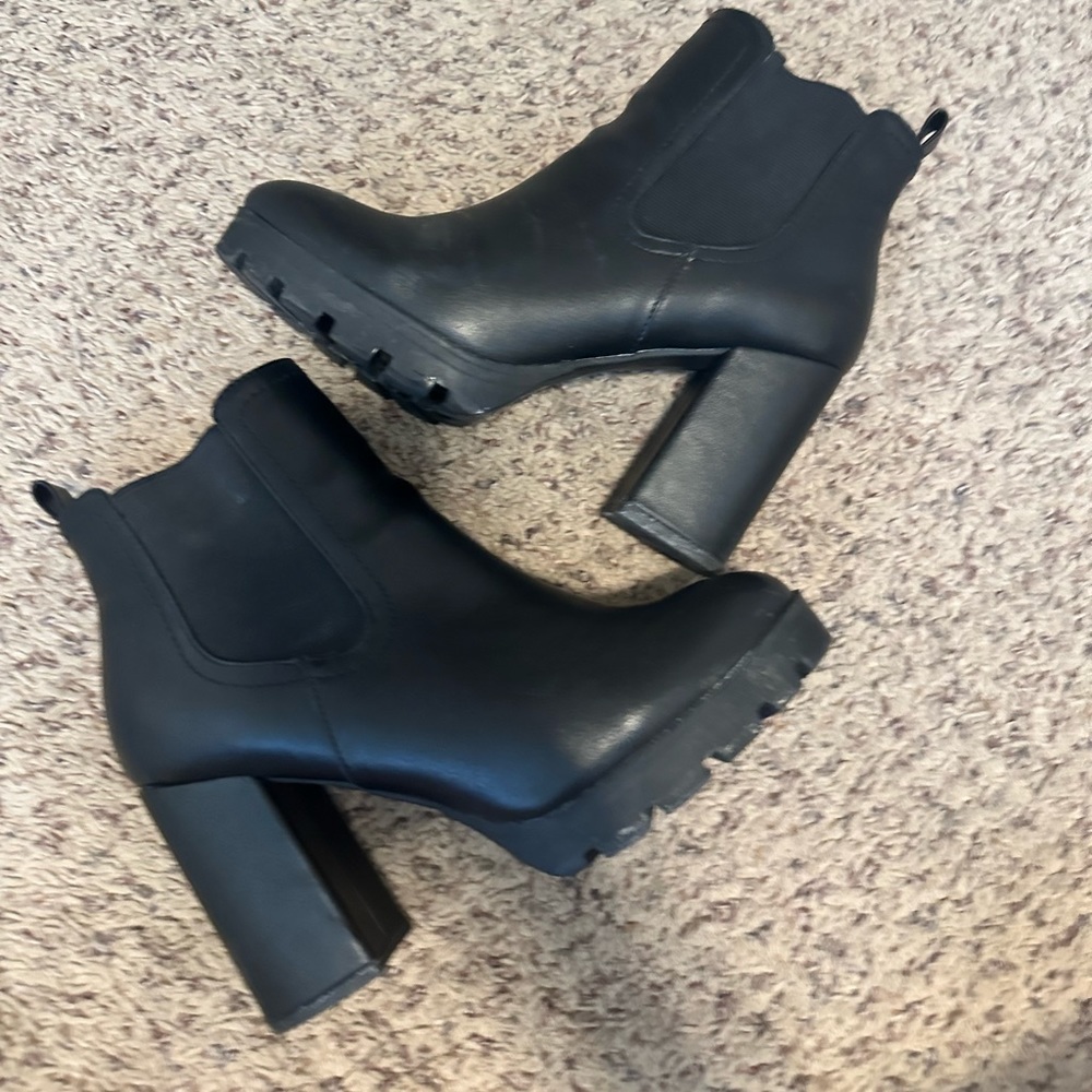 Madden girl heeled boots